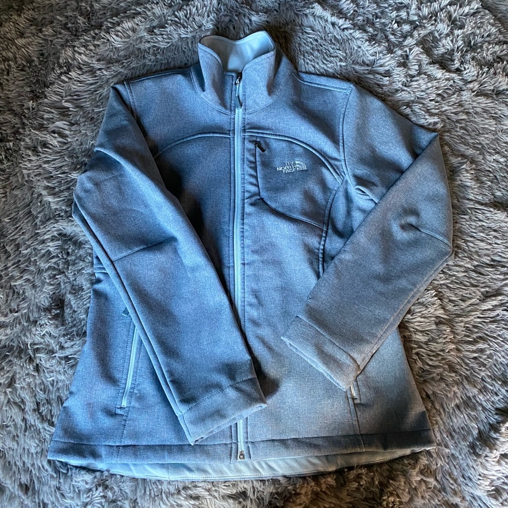 🌈 The North Face Women’s Windwall Apex Jacket Size M
